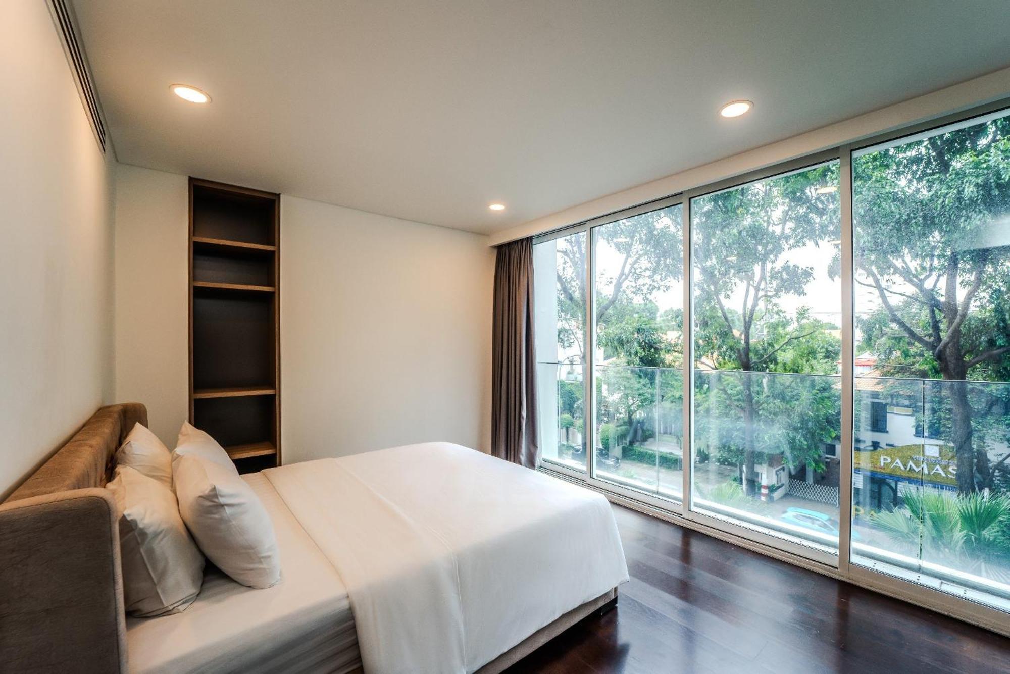 Serenity Saigon Sky - Free One Way Airport Shuttle Villa